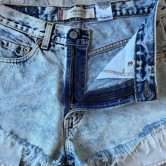 Levi’s 505 Jean Shorts - Picture 7 of 9